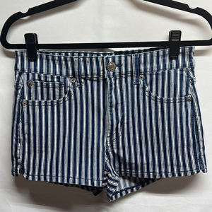 American Eagle Blue & White Striped Shorts Women’s Size‎ 6
